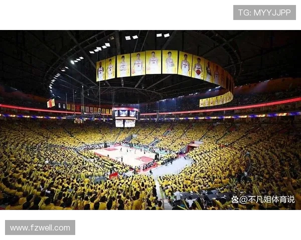 成都篮球队配合默契创新高引领全国篮球新潮流